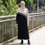 D8138 BLACK BEIGE SPORT ABAYA